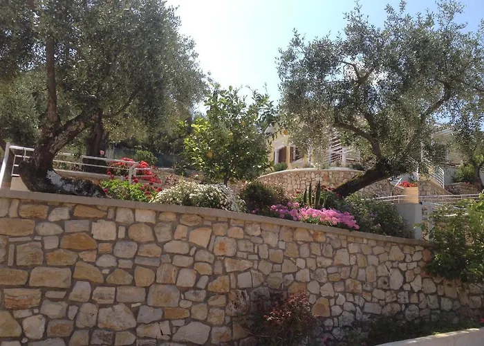 Tesoro Of Ithaca Apartmán